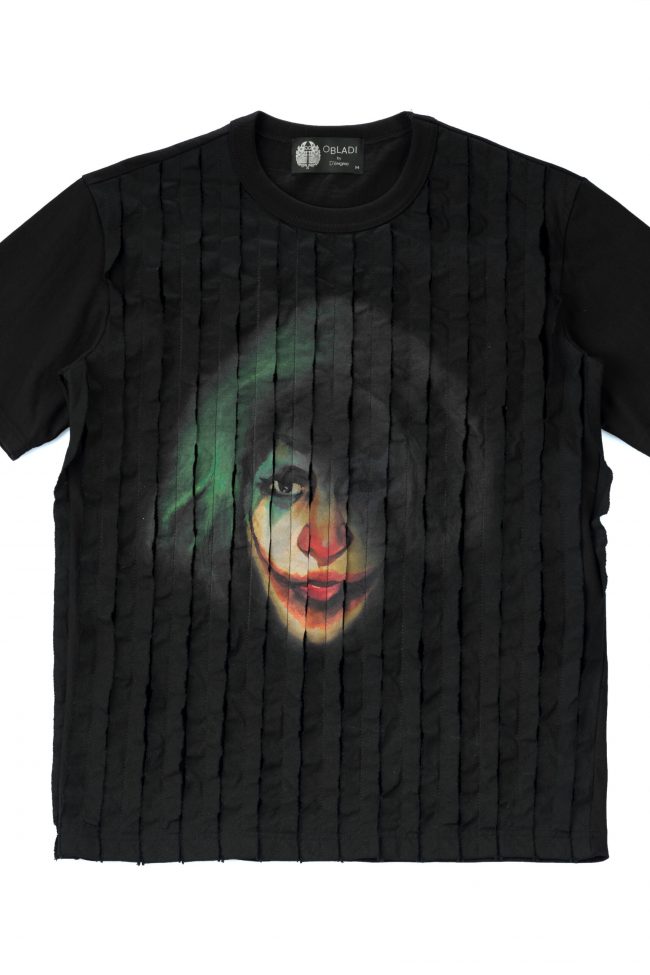 Break tape t-shirt with clown face