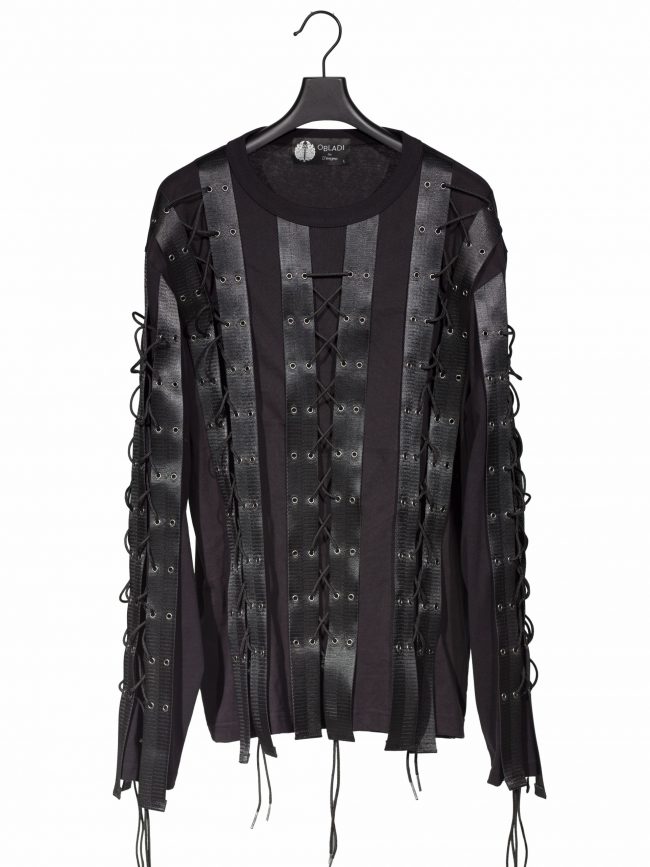 Multiple eyelets straps long sleeves t-shirt