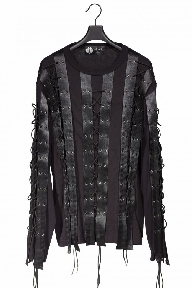 Multiple eyelets straps long sleeves t-shirt