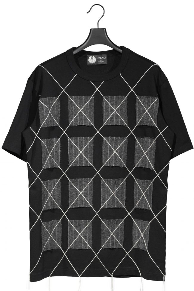 Grey wool rectangle shape with argyle sewing patchwork t-shirt